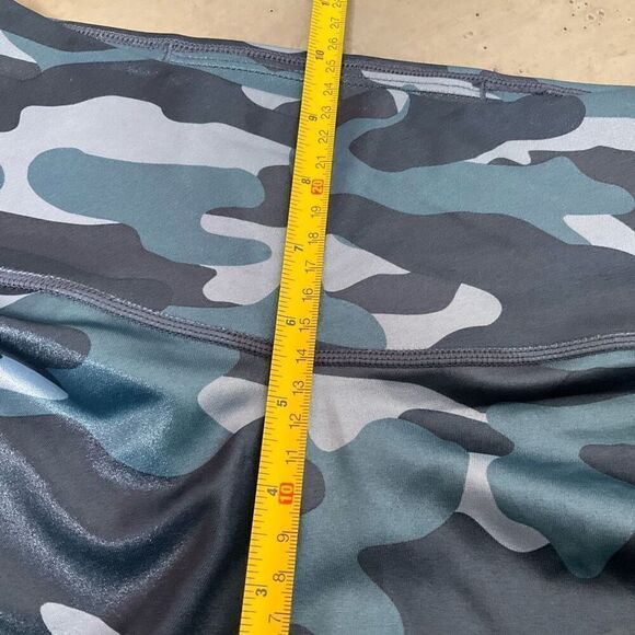 Nike Drifit One Midrise Camo Leggings - Picture 9 of 10